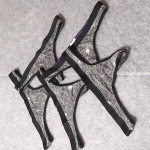 Me Undies women thong 5 pairs size Small NWOT